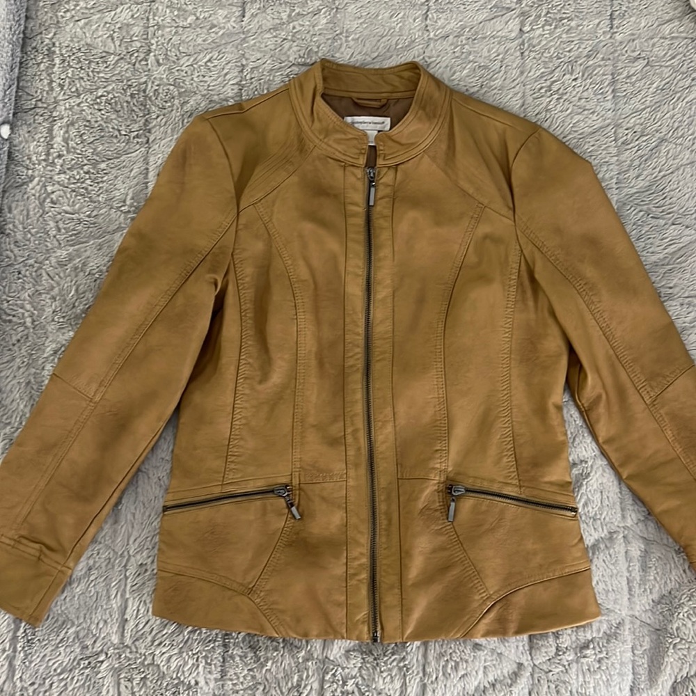 EUC faux leather coat, size small